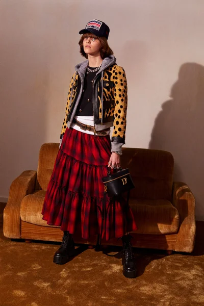 Look 16
